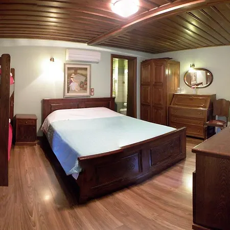 ペトリーノ ホテル カランバカ